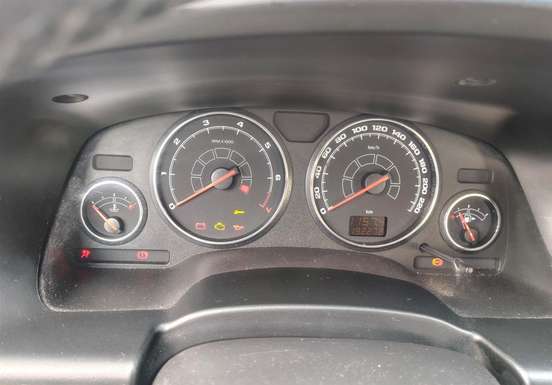 CHEVROLET-ZAFIRA-2011