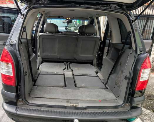 CHEVROLET-ZAFIRA-2.0 MPFI ELITE 8V FLEX 4P AUTOMÁTICO CHEVROLET-ZAFIRA-2011