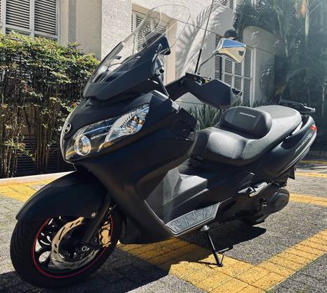 DAFRA MAXSYM 400i 