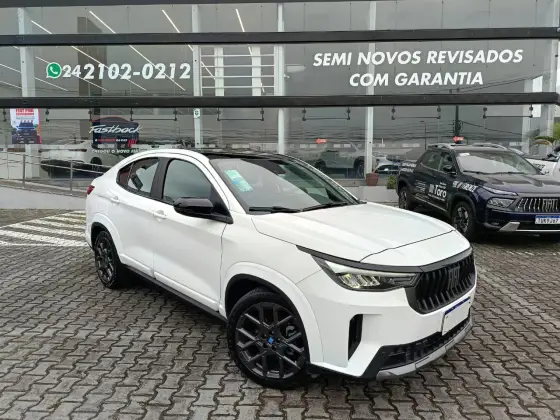 FIAT FASTBACK 1.0 TURBO 200 HYBRID IMPETUS CVT