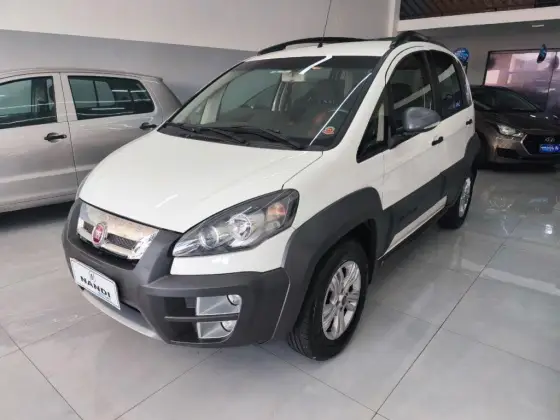 FIAT IDEA 1.8 MPI ADVENTURE 16V FLEX 4P MANUAL FIAT IDEA 1.8 MPI ADVENTURE 16V FLEX 4P MANUAL