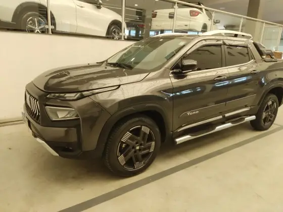 FIAT TORO 1.3 TURBO 270 FLEX VOLCANO AT6 FIAT TORO 1.3 TURBO 270 FLEX VOLCANO AT6