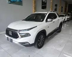 FIAT TORO 2.0 16V TURBO DIESEL RANCH 4WD AT9 FIAT TORO 2.0 16V TURBO DIESEL RANCH 4WD AT9