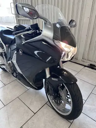 HONDA-VFR 1200F HONDA-VFR 1200F-2011