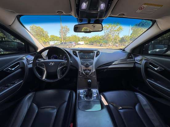 HYUNDAI-AZERA-3.0 MPFI GLS V6 24V GASOLINA 4P AUTOMÁTICO HYUNDAI-AZERA-2014