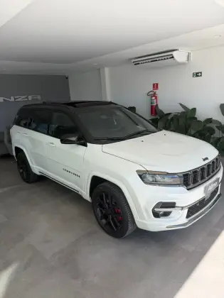 JEEP COMMANDER 2.0 HURRICANE 4 TURBO GASOLINA BLACKHAWK AT9 JEEP COMMANDER 2.0 HURRICANE 4 TURBO GASOLINA BLACKHAWK AT9