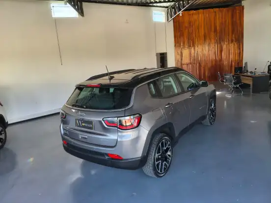 JEEP-COMPASS-2.0 16V DIESEL LIMITED 4X4 AUTOMÁTICO JEEP-COMPASS-2020