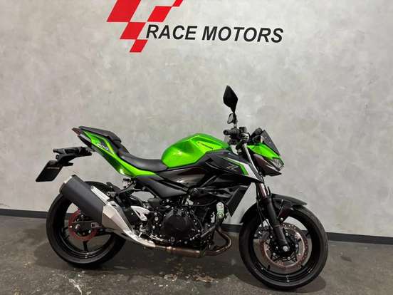 KAWASAKI-Z500-2024