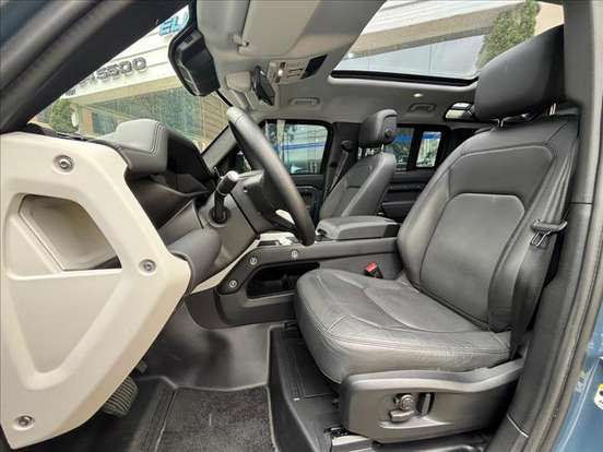 LAND ROVER-DEFENDER-2024