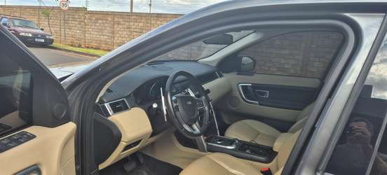 LAND ROVER-DISCOVERY SPORT-2017