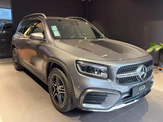 MERCEDES-BENZ GLB 220 2.0 MHEV AMG LINE 4MATIC 8G-DCT MERCEDES-BENZ GLB 220 2.0 MHEV AMG LINE 4MATIC 8G-DCT