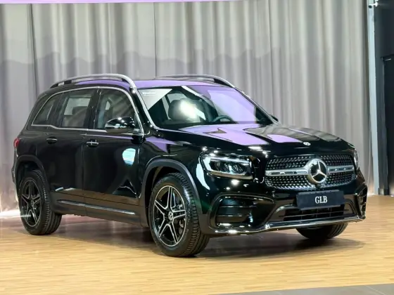 MERCEDES-BENZ GLB 220 2.0 MHEV AMG LINE 4MATIC 8G-DCT MERCEDES-BENZ GLB 220 2.0 MHEV AMG LINE 4MATIC 8G-DCT