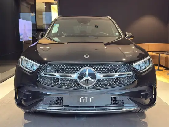 MERCEDES-BENZ-GLC 300-2026