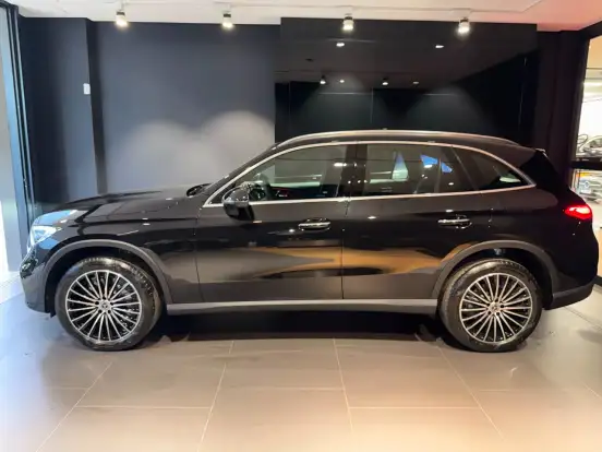 MERCEDES-BENZ-GLC 300-2026