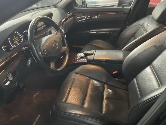 MERCEDES-BENZ-S 63 AMG-2010