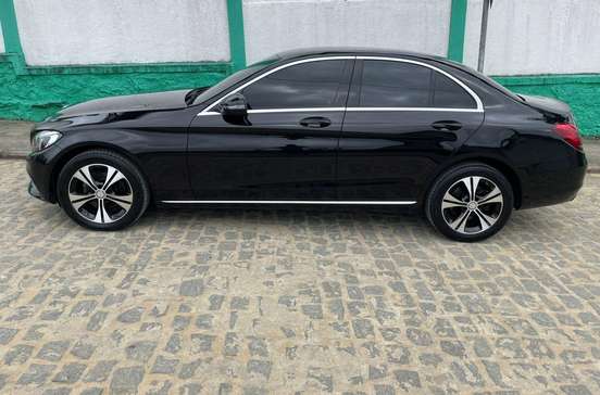 MERCEDES-BENZ-C 180-1.6 CGI 16V TURBO FLEX 4P AUTOMÁTICO MERCEDES-BENZ-C 180-2017