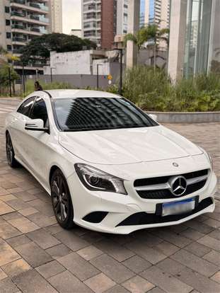 MERCEDES-BENZ-CLA 200-2015