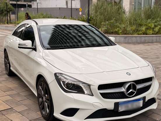 MERCEDES-BENZ-CLA 200-1.6 URBAN 16V FLEX 4P AUTOMÁTICO MERCEDES-BENZ-CLA 200-2015