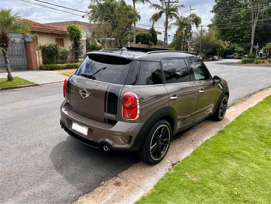 MINI-COUNTRYMAN-2011