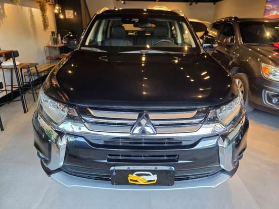 MITSUBISHI-OUTLANDER-2017