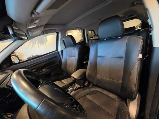 MITSUBISHI-OUTLANDER-2017