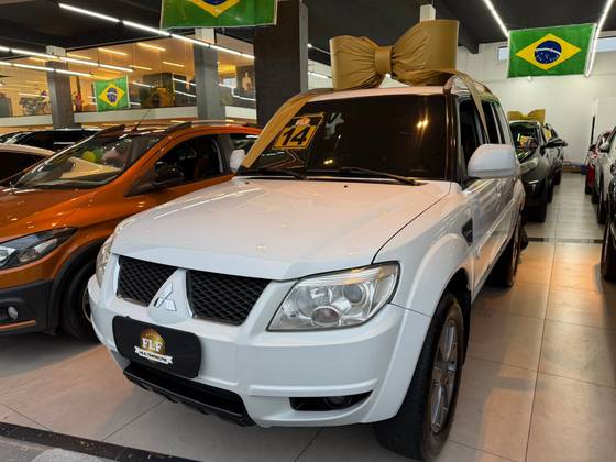 MITSUBISHI PAJERO TR4 2.0 4X2 16V 140CV FLEX 4P MANUAL MITSUBISHI PAJERO TR4 2.0 4X2 16V 140CV FLEX 4P MANUAL