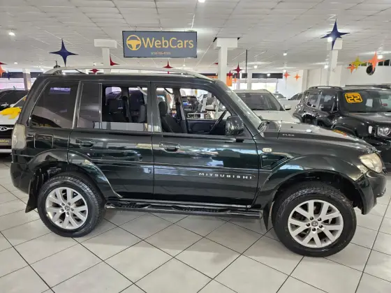 MITSUBISHI PAJERO TR4 2.0 4X4 16V 140CV FLEX 4P MANUAL MITSUBISHI PAJERO TR4 2.0 4X4 16V 140CV FLEX 4P MANUAL