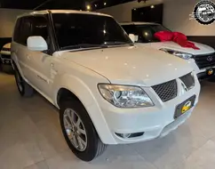 MITSUBISHI PAJERO TR4 2.0 4X4 16V 140CV FLEX 4P AUTOMÁTICO MITSUBISHI PAJERO TR4 2.0 4X4 16V 140CV FLEX 4P AUTOMÁTICO