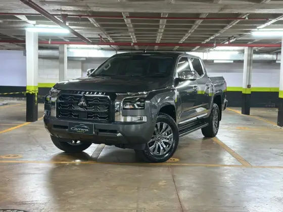 MITSUBISHI TRITON 2.4 BITURBO DIESEL CD HPE 4X4 AUTOMÁTICO MITSUBISHI TRITON 2.4 BITURBO DIESEL CD HPE 4X4 AUTOMÁTICO