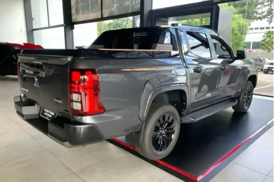 MITSUBISHI TRITON 2.4 BITURBO DIESEL CD KATANA 4X4 AUTOMÁTICO