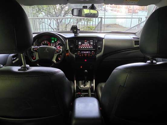 MITSUBISHI-L200 TRITON-2.4 16V TURBO DIESEL SPORT HPE CD 4P 4X4 AUTOMÁTICO MITSUBISHI-L200 TRITON-2018