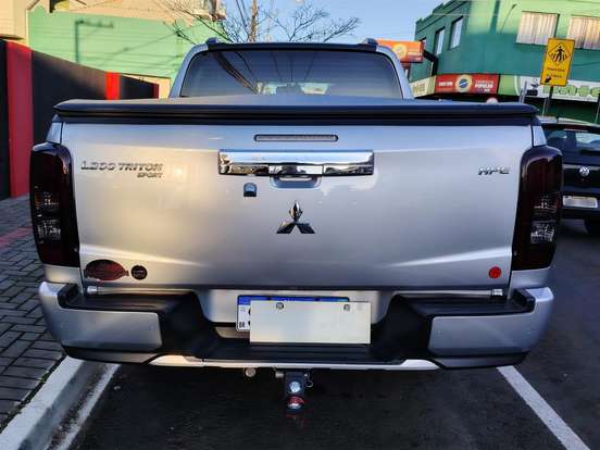 MITSUBISHI-L200 TRITON-2.4 16V TURBO DIESEL SPORT HPE CD 4P 4X4 AUTOMÁTICO MITSUBISHI-L200 TRITON-2023