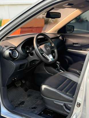NISSAN-KICKS-2023