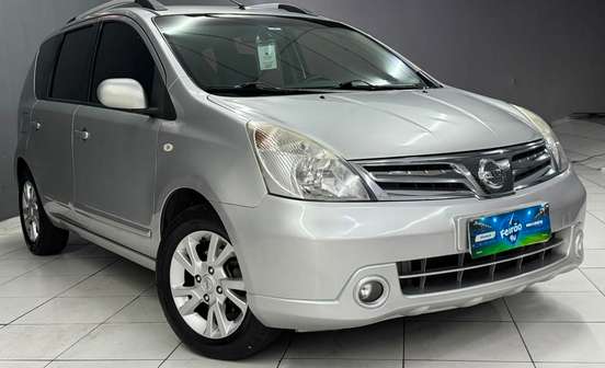 NISSAN-LIVINA-2012