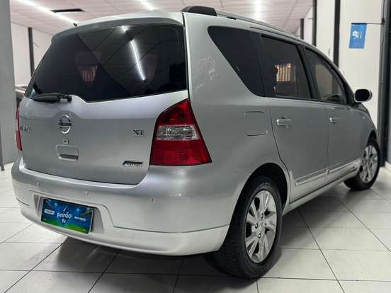 NISSAN-LIVINA-1.8 SL 16V FLEX 4P AUTOMÁTICO NISSAN-LIVINA-2012