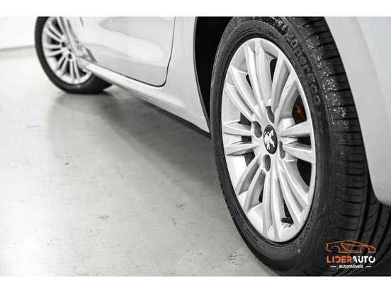 PEUGEOT-208-1.6 ALLURE 16V FLEX 4P AUTOMÁTICO PEUGEOT-208-2017