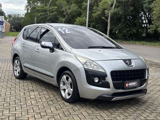 PEUGEOT-3008-2011
