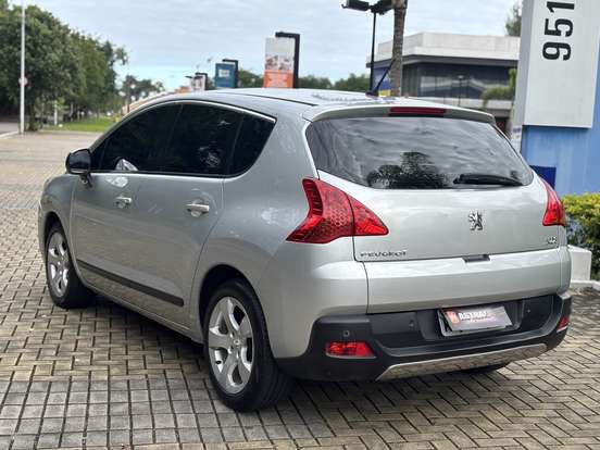 PEUGEOT-3008-2011