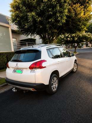 PEUGEOT-2008-2016