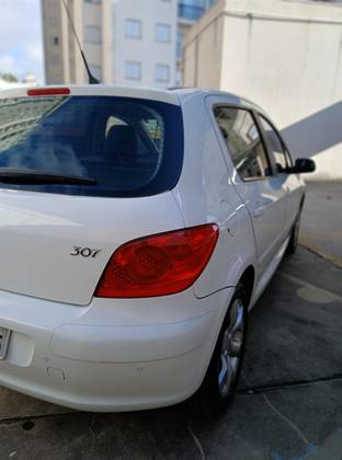 PEUGEOT 307 1.6 PRESENCE PACK 16V FLEX 4P MANUAL