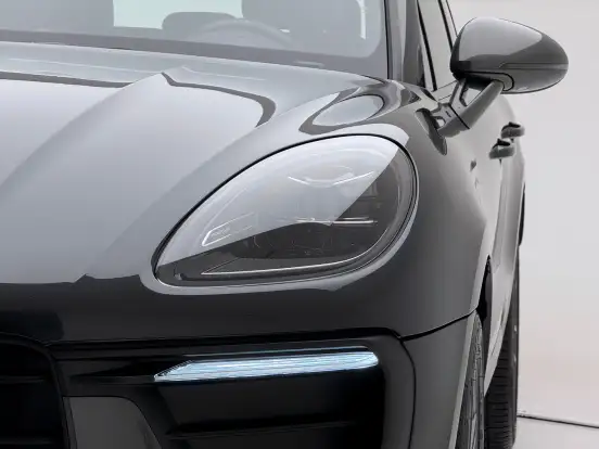 PORSCHE-MACAN-2023