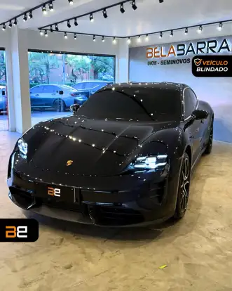 PORSCHE-TAYCAN-2023
