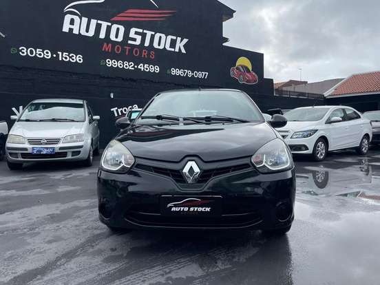 RENAULT-CLIO-2015