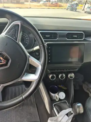 RENAULT-DUSTER-2023
