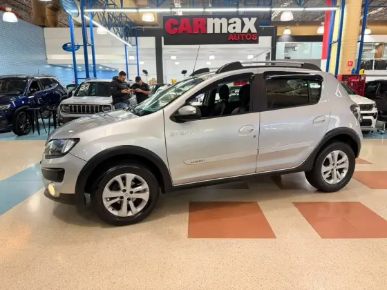 RENAULT SANDERO 1.6 STEPWAY 8V FLEX 4P MANUAL