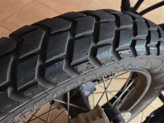 ROYAL ENFIELD-HIMALAYAN-2022