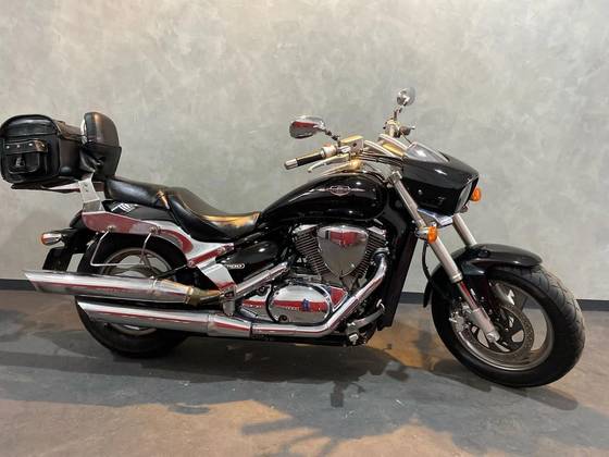 SUZUKI BOULEVARD M1800R 