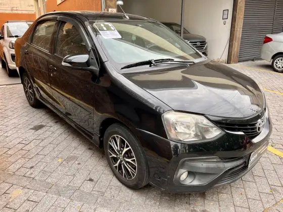 TOYOTA ETIOS 1.5 PLATINUM SEDAN 16V FLEX 4P AUTOMÁTICO TOYOTA ETIOS 1.5 PLATINUM SEDAN 16V FLEX 4P AUTOMÁTICO
