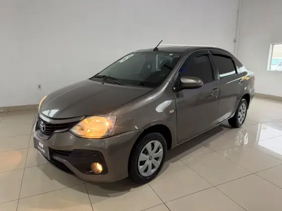 TOYOTA ETIOS 1.5 XS SEDAN 16V FLEX 4P MANUAL TOYOTA ETIOS 1.5 XS SEDAN 16V FLEX 4P MANUAL