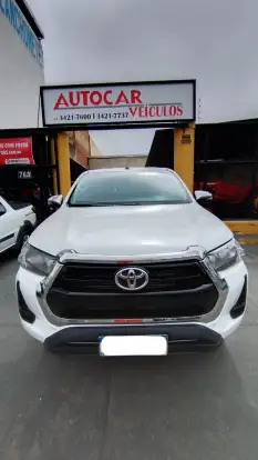 TOYOTA-HILUX-2021